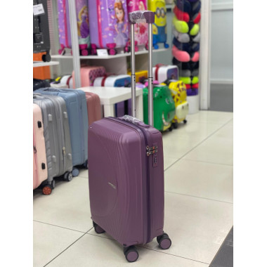 Чемодан 20 дюймов Biler фиолетовый из полипропилена (ручная кладь)